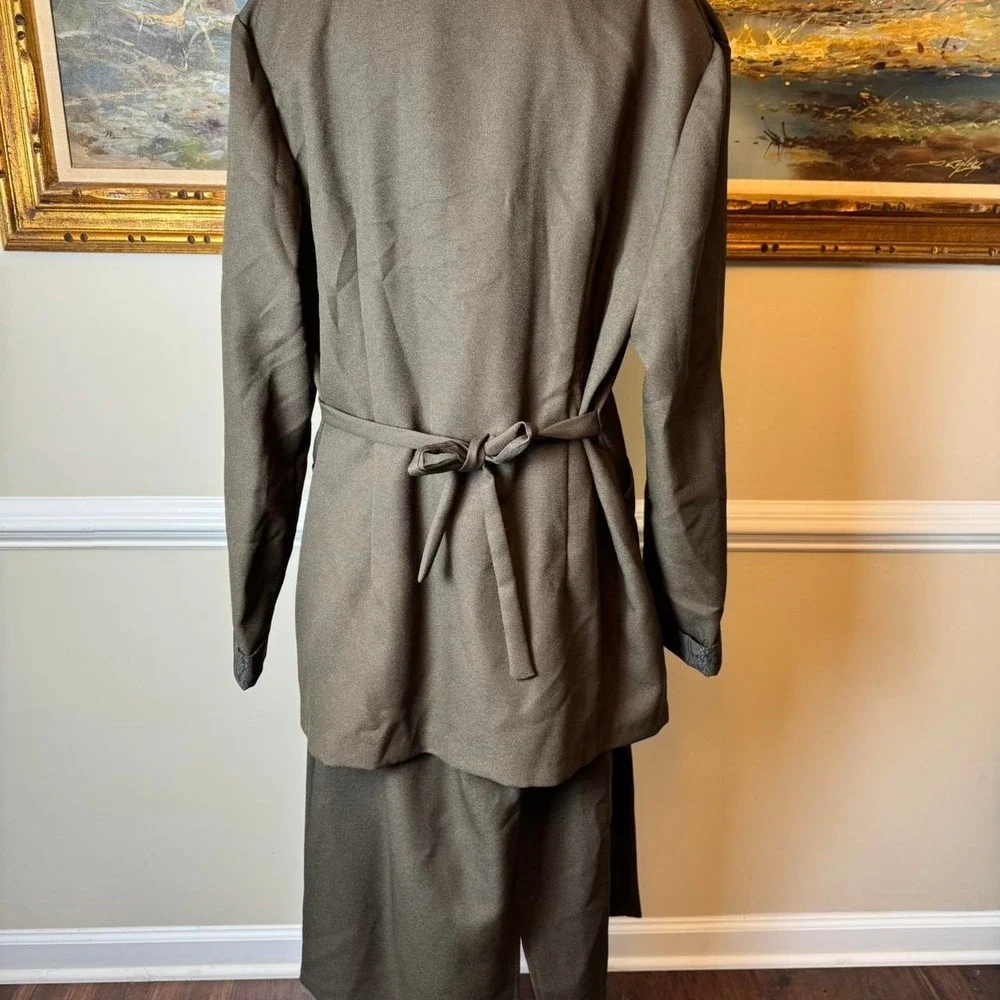 Vintage For You One Olive Green Skirt Suit Snakeskin‎ Trim Size 20 Made in USA